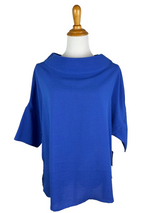 AA374 - Mila Linen Pullover Top