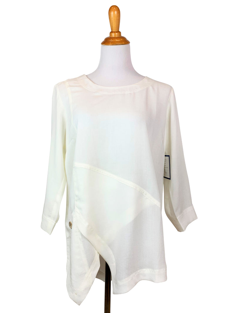 AA123 - Pullover w/ Asymmetric Hem