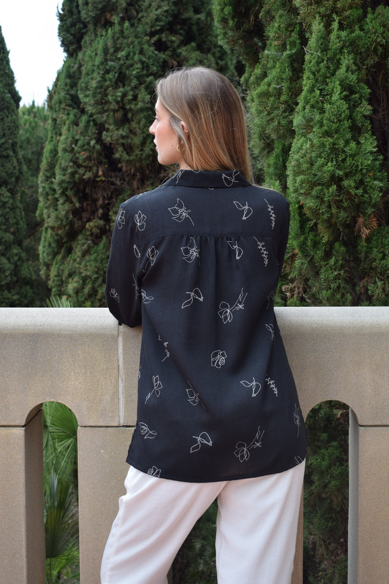 AA387 - Emma Linen Blouse