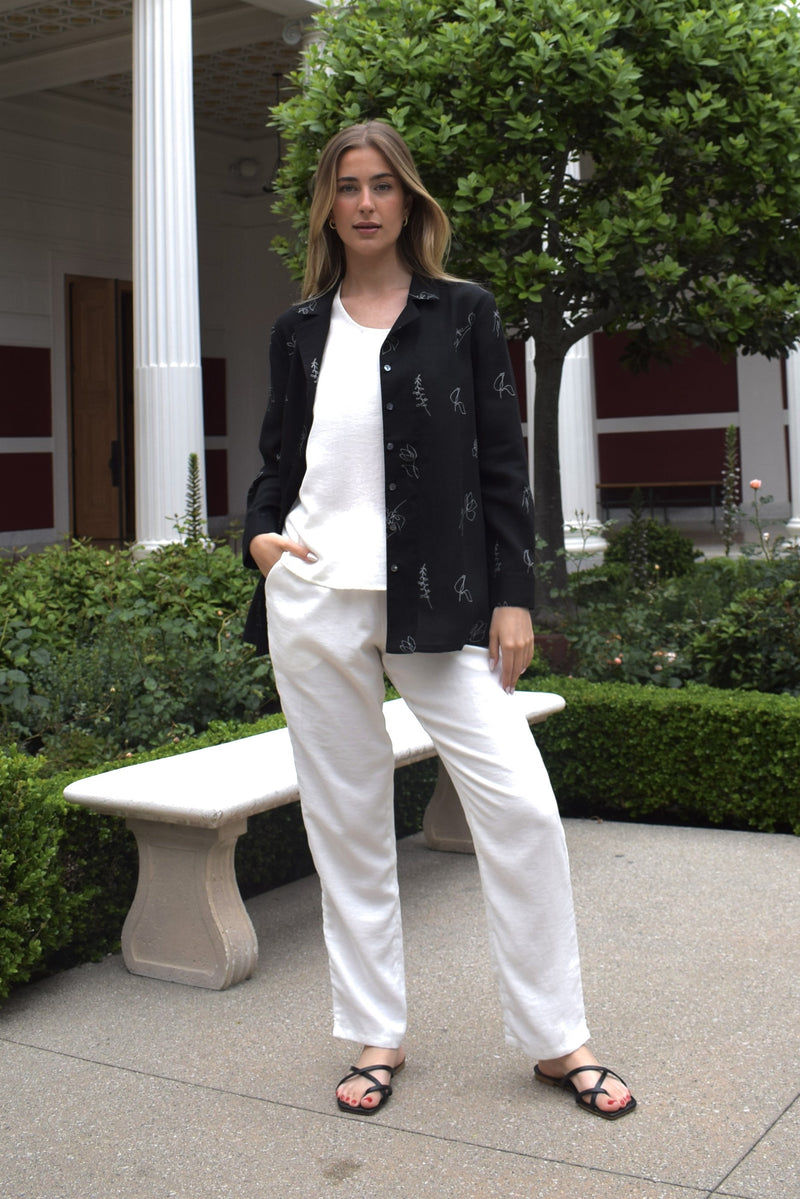 AA387 - Emma Linen Blouse