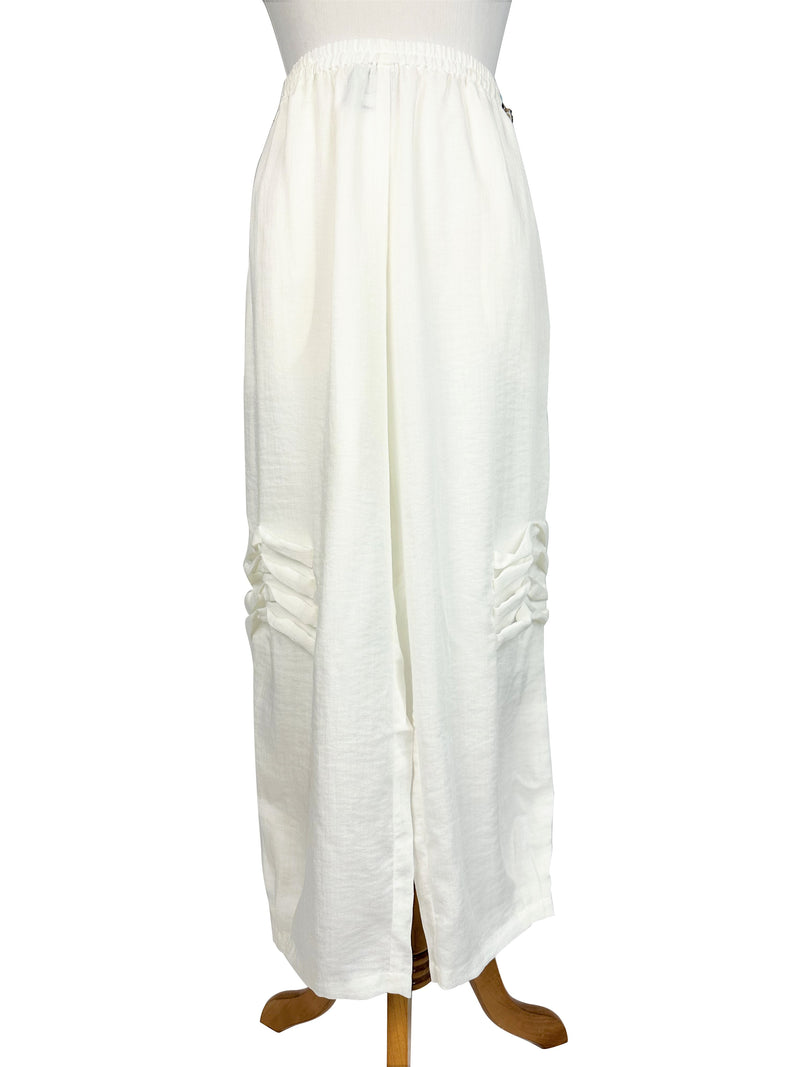 AAPT25 - Crop Linen Pants with Twisted Pleats