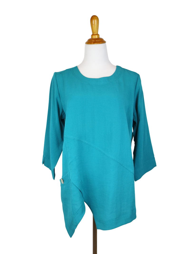 AA123 - Pullover w/ Asymmetric Hem