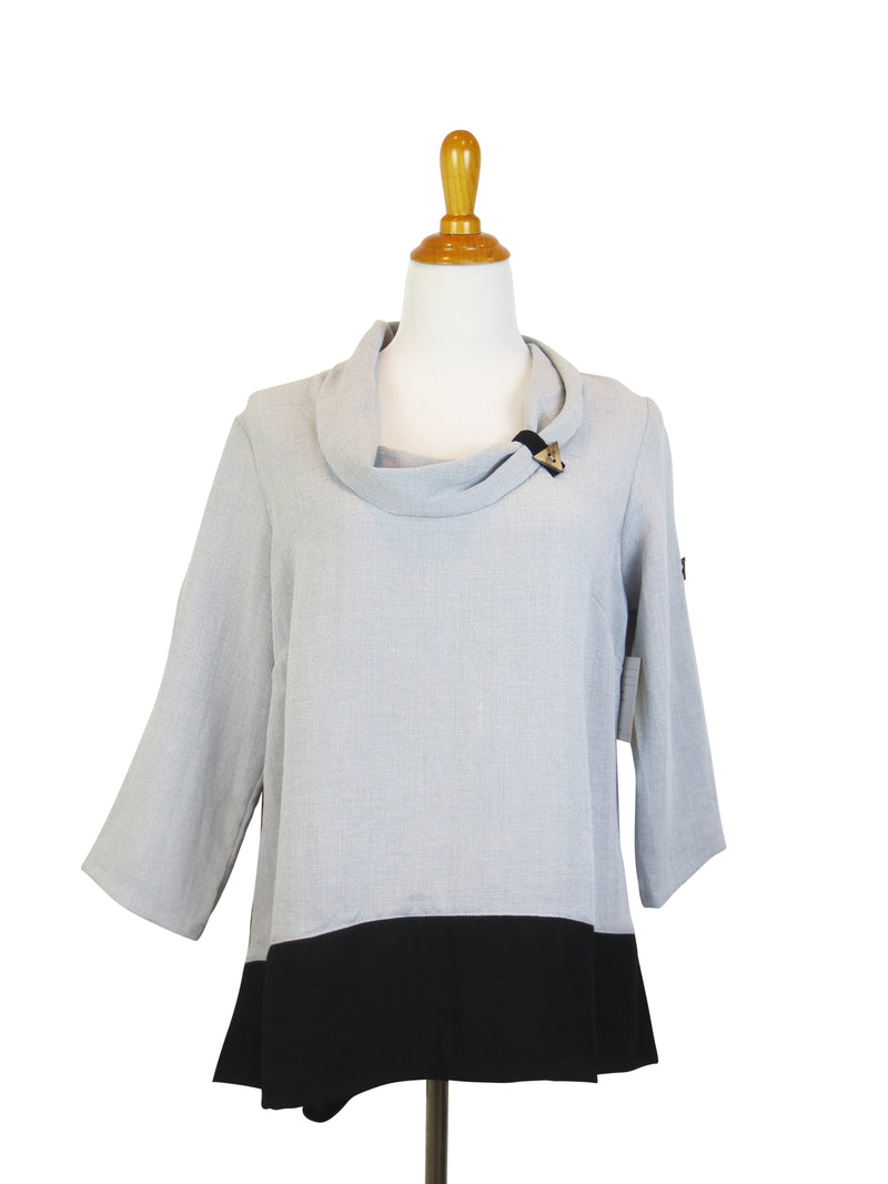 AA146 - Color Block Linen Pullover Top
