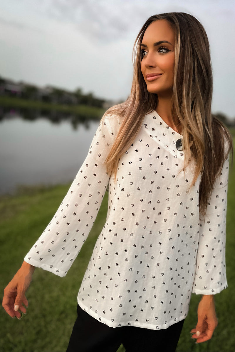 AA368 - Georgia Linen Pullover Top